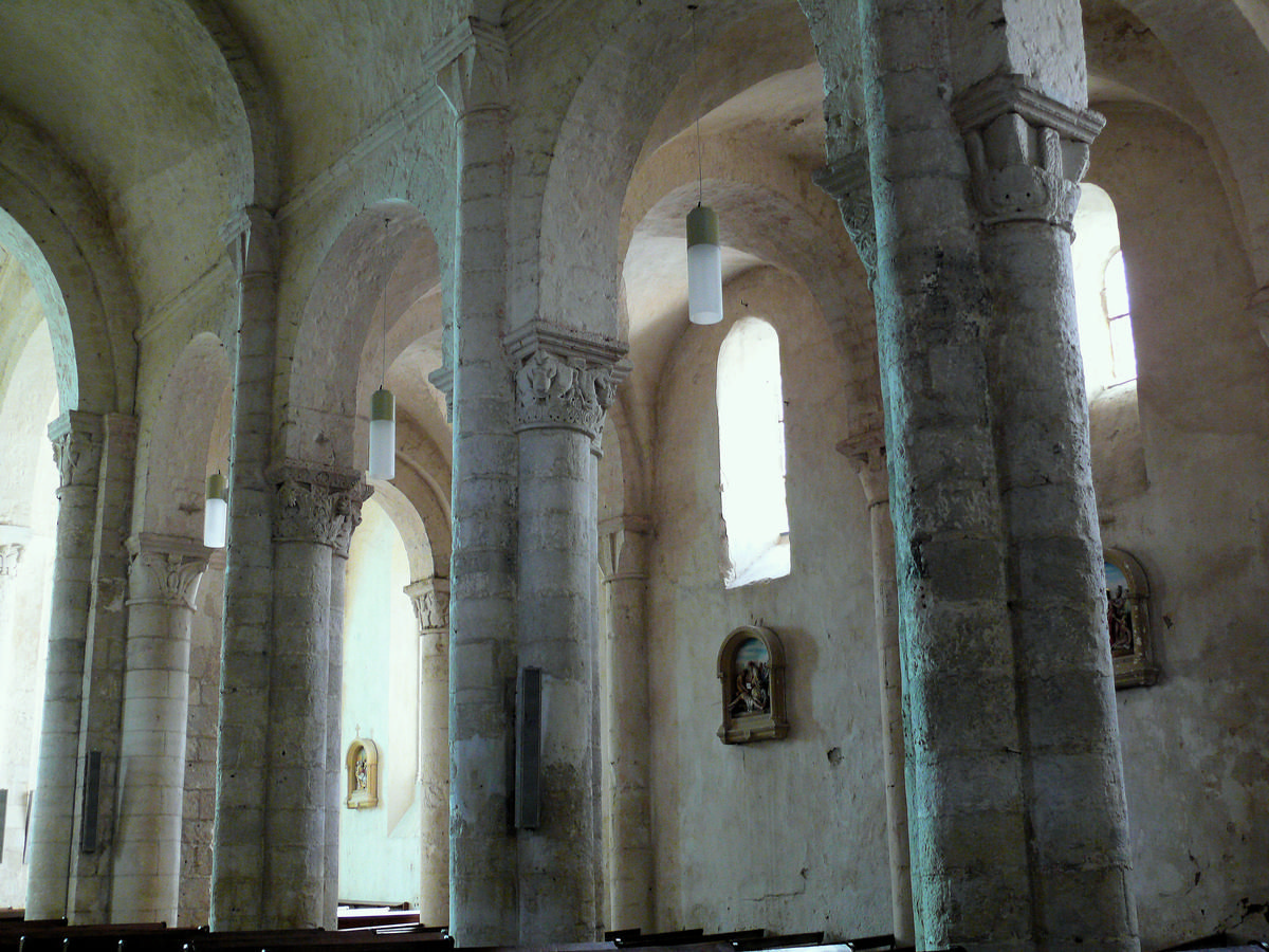 Champdeniers-Saint-Denis - Eglise Notre-Dame: Nef romane: Elévation 