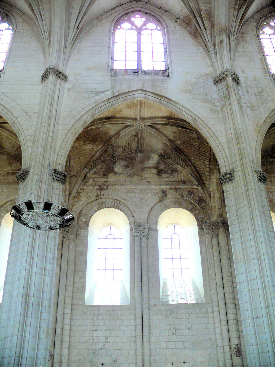 Saint-Maixent-l'Ecole - Eglise Saint-Maixent (ancienne abbaye) - Nef: élévation 