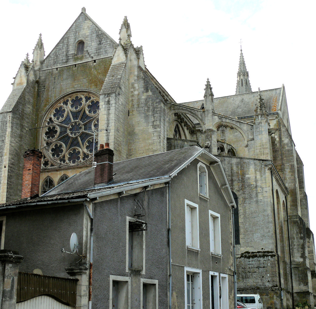 Saint-Maixent-l'Ecole - Eglise Saint-Maixent (ancienne abbtiale) - Chevet 