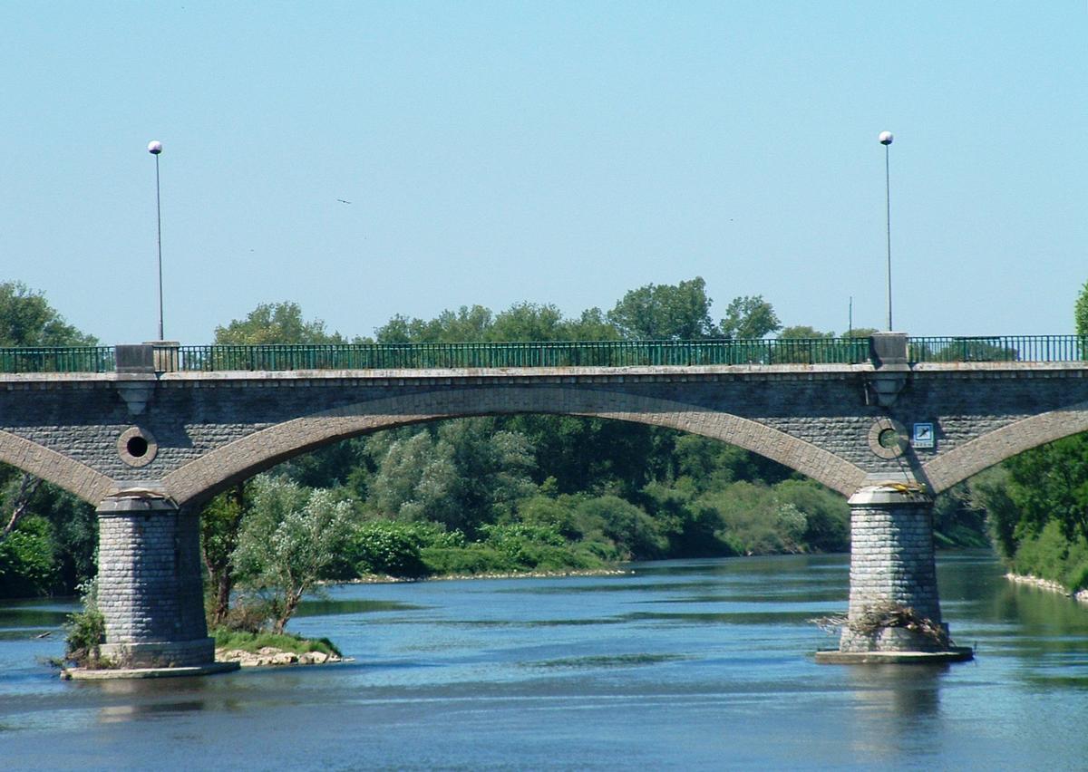 Digoin - Pont routier sur la Loire - Une travée 