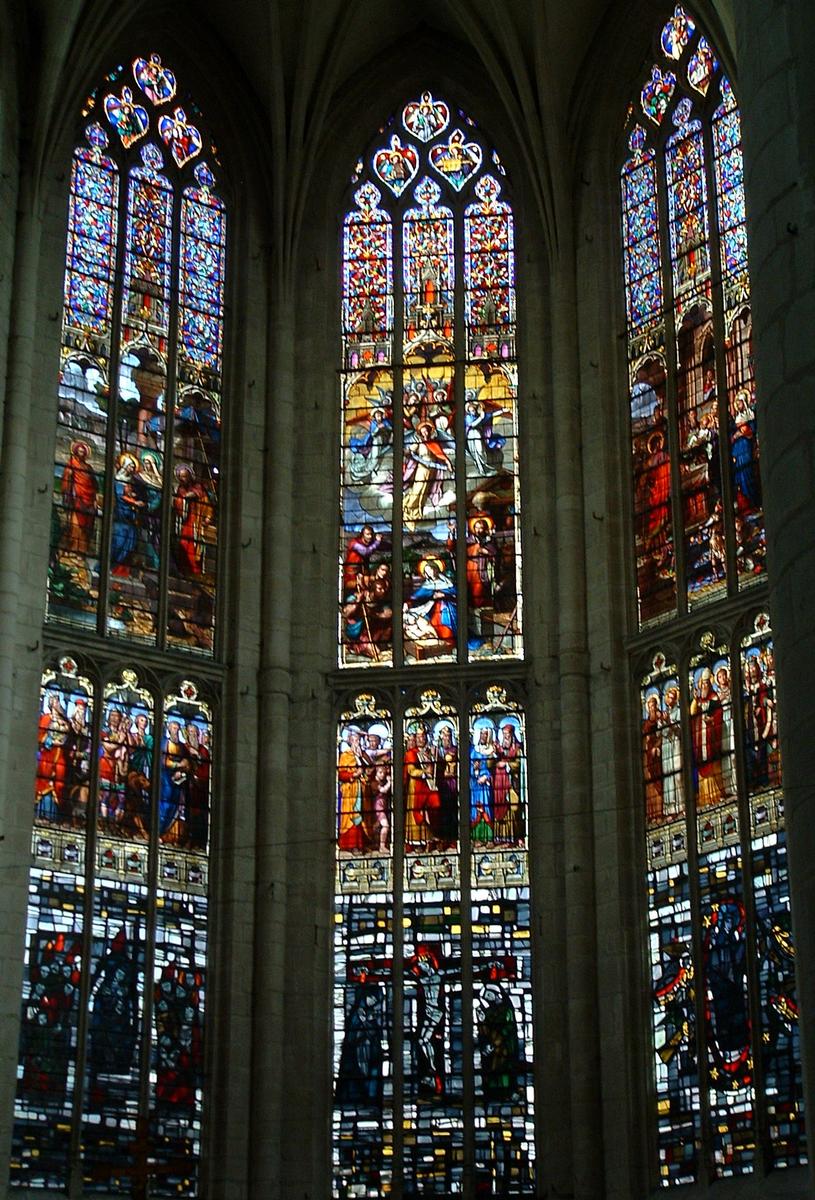 Dole - Collégiale Notre-Dame - Vitraux de l'abside 