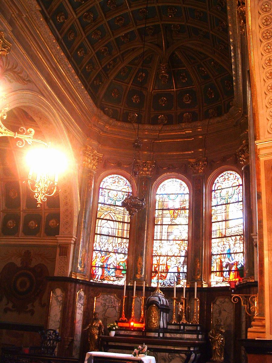 Dole - Collégiale Notre-Dame - La Sainte-Chapelle abritant une des deux hosties miraculeuses de Faverney 