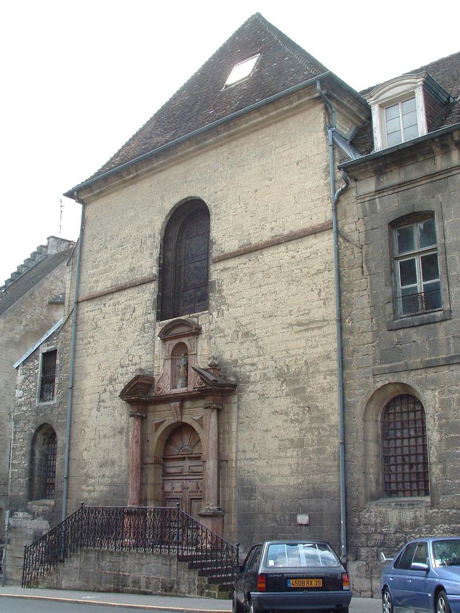 Dole - Ancien couvent des Carmélites - Façade sur rue de la chapelle des Carmélites 