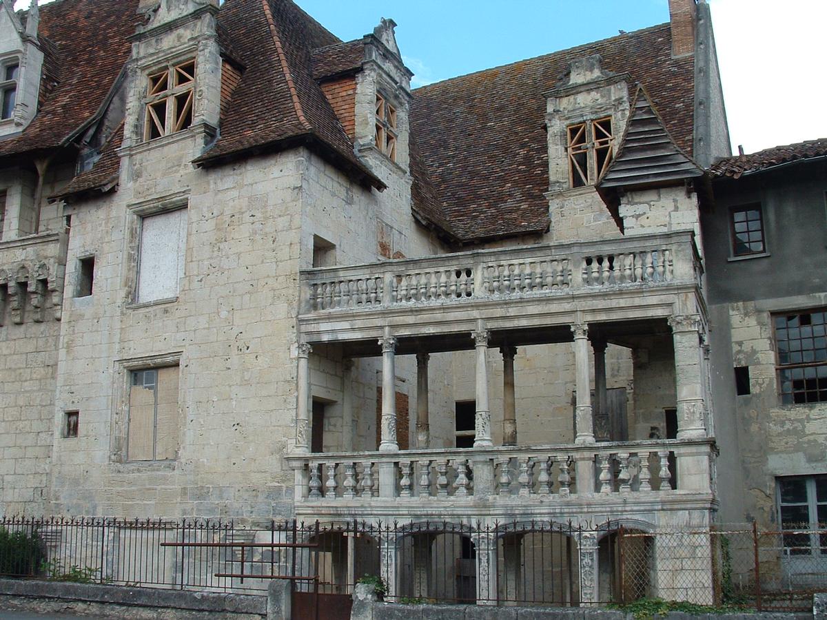 Périgueux - Maison Lambert ou maison aux colonnes 
