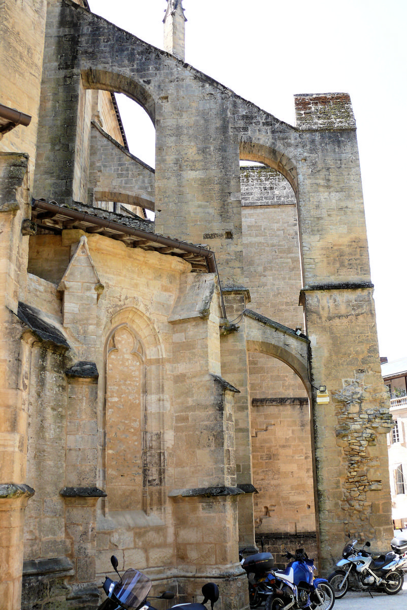 Sarlat-la-Canéda Cathedral 