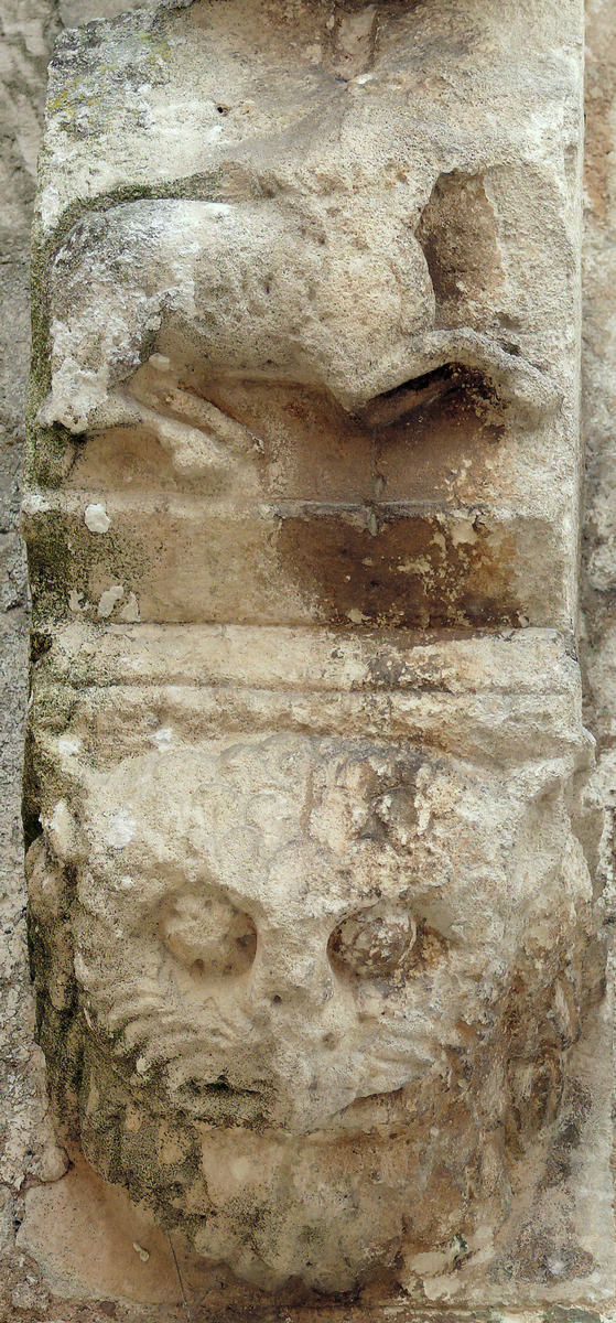 Grand-Brassac - Eglise Saint-Pierre-et-Saint-Paul - Portail du mur nord : détail 
