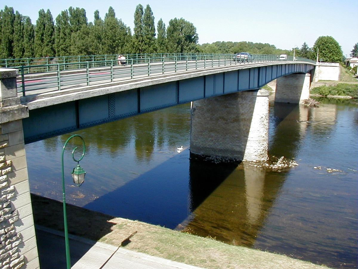 Brücke in Pessac-sur-Dodogne 