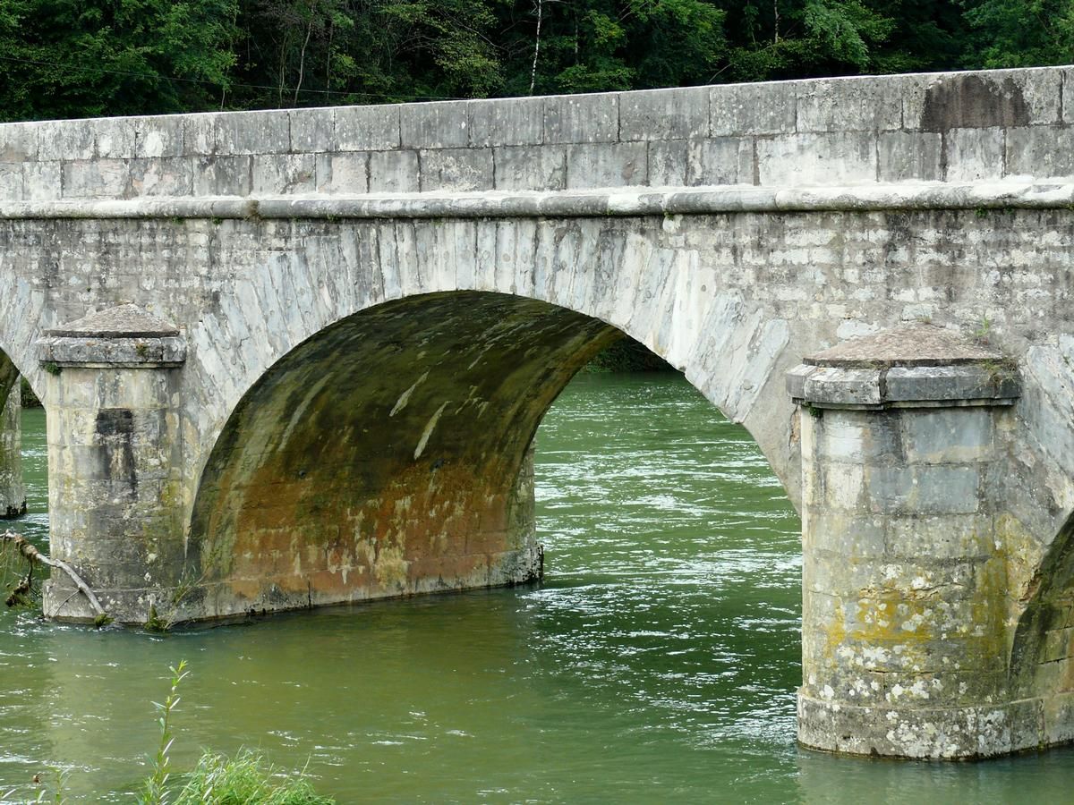 Chenecey Bridge 