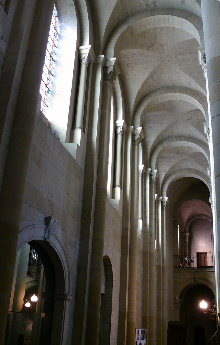 Valence - Cathédrale Saint-Apollinaire - Collatéral sud 