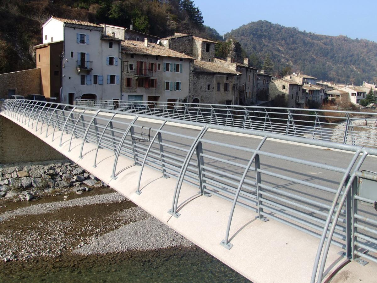 Road bridge at Pontaix 