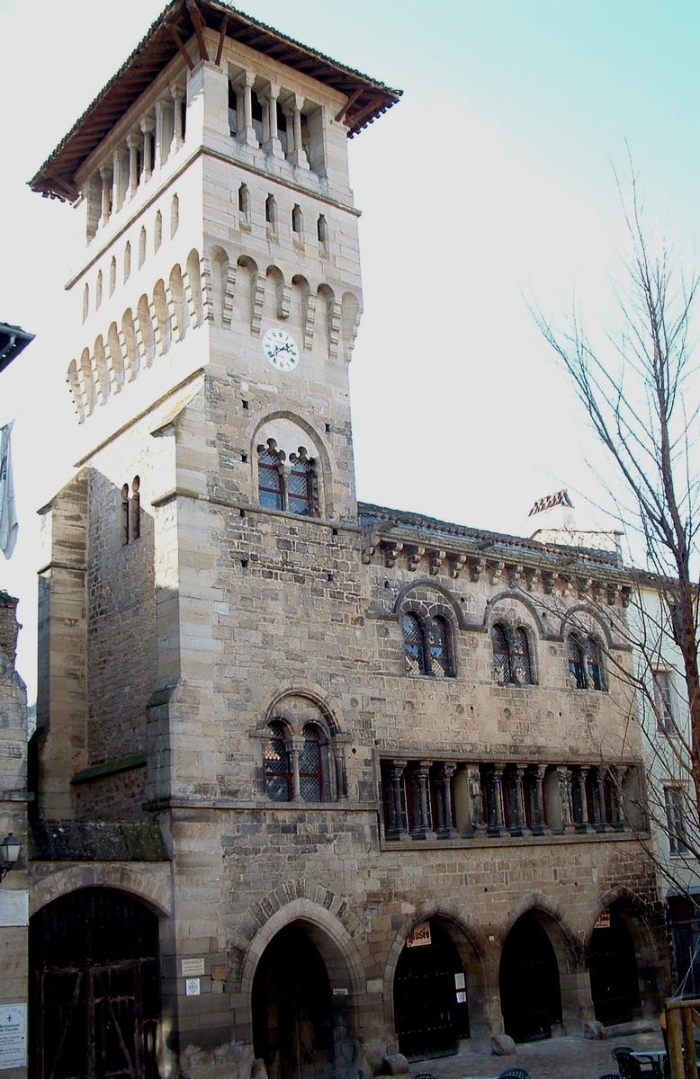 Former city hall at Saint-Antonin-Noble-Val 