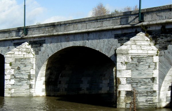 Bridge over the Loir at Durtal 