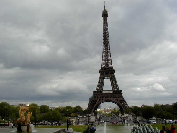 Der Eiffelturm in Paris vom Trocadéro aus gesehen 