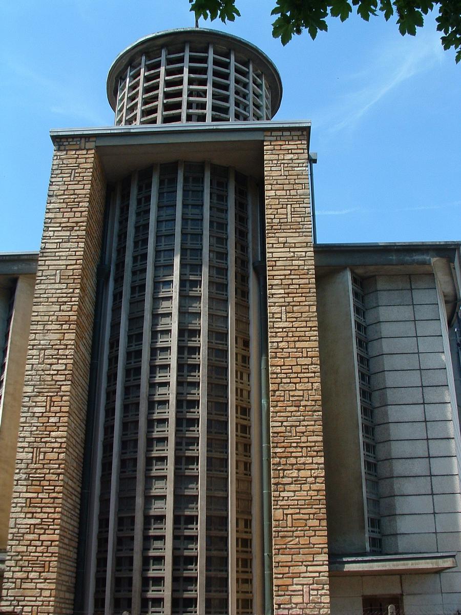 Epinal - Eglise Notre-Dame-au-cierge - Tour et beffroi 