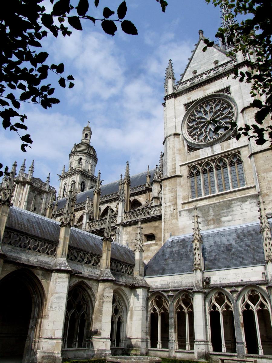 Evreux - Cathédrale Notre-Dame - Transept sud et cloître 