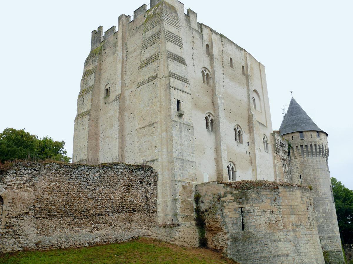 Nogent-le-Rotrou - Château Saint-Jean 