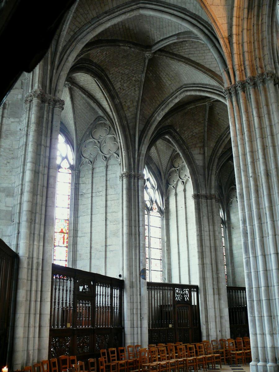 Evreux - Cathédrale Notre-Dame - Déambulatoire et chapelles 