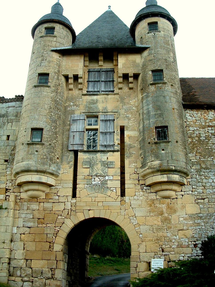 Château d'ExcideuilChâtelet d'entrée 
