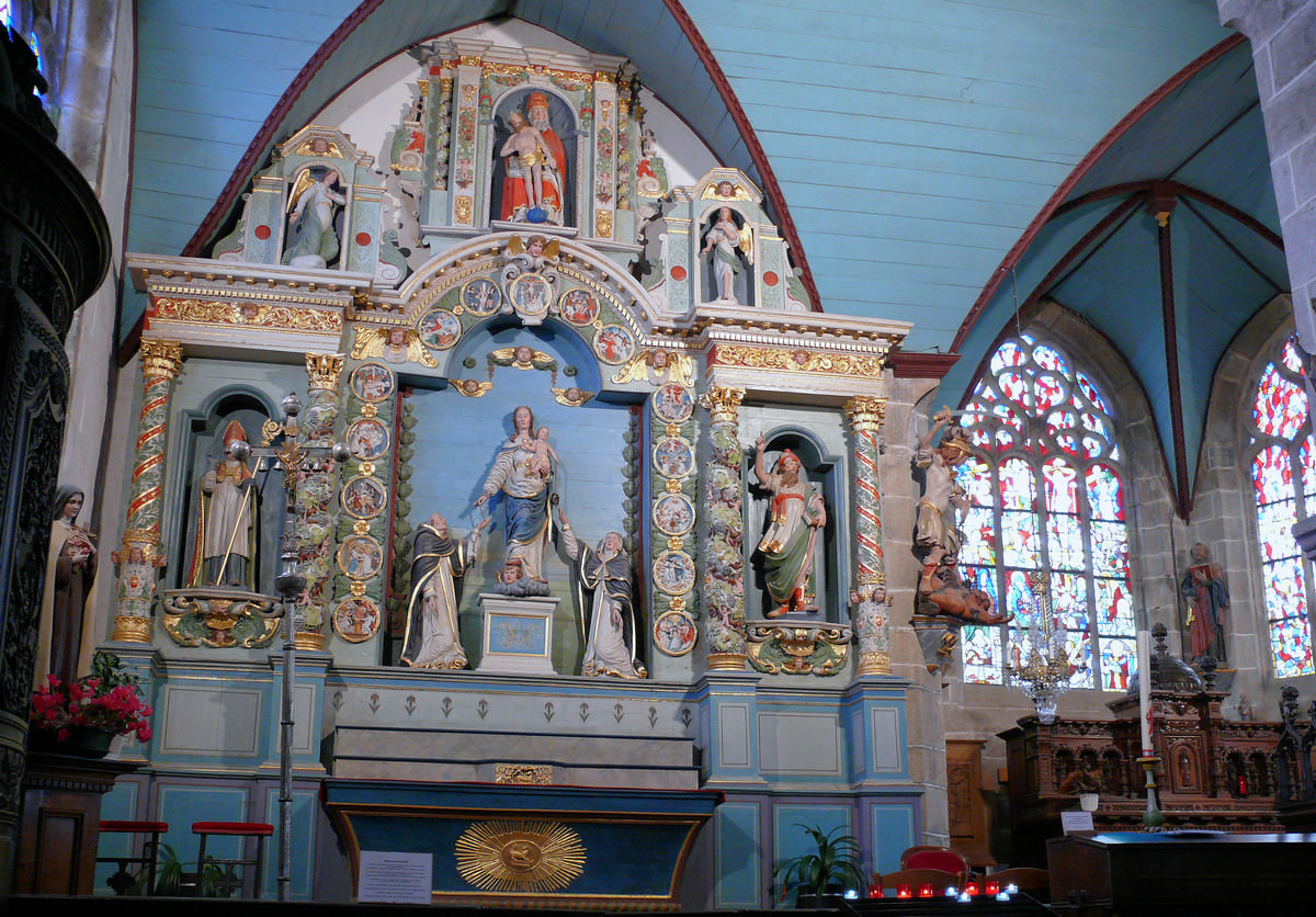 Guimiliau - Eglise Saint-Miliau et enclos paroissial - Eglise - Bas-côté - Rétable du Rosaire 