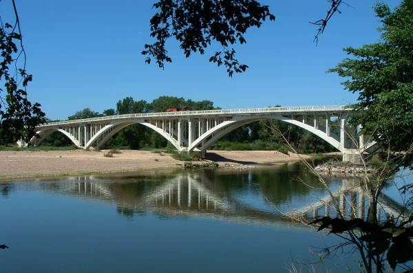 Pont du CD973 sur la Loire, Le Fourneau 