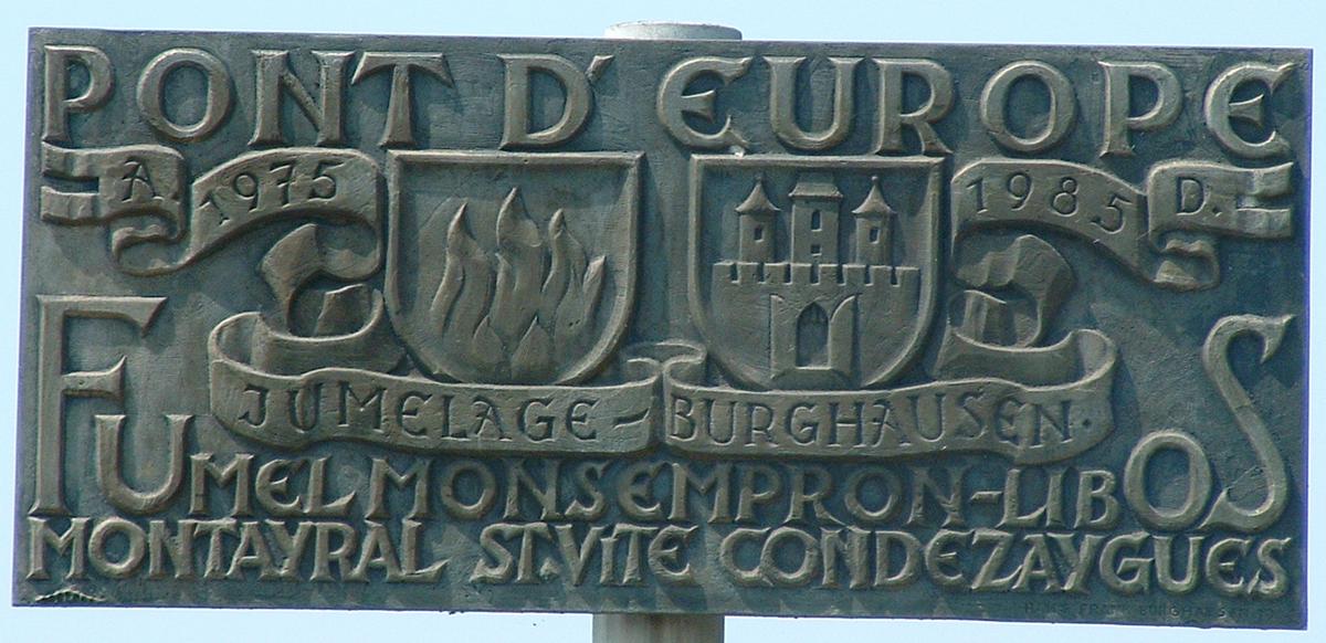 Pont d'Europe, Fumel / Montayral. Commemorative plaque 