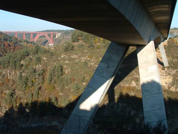 Truyère Viaduct for Autoroute A75 with Garabit Viaduct in the background 