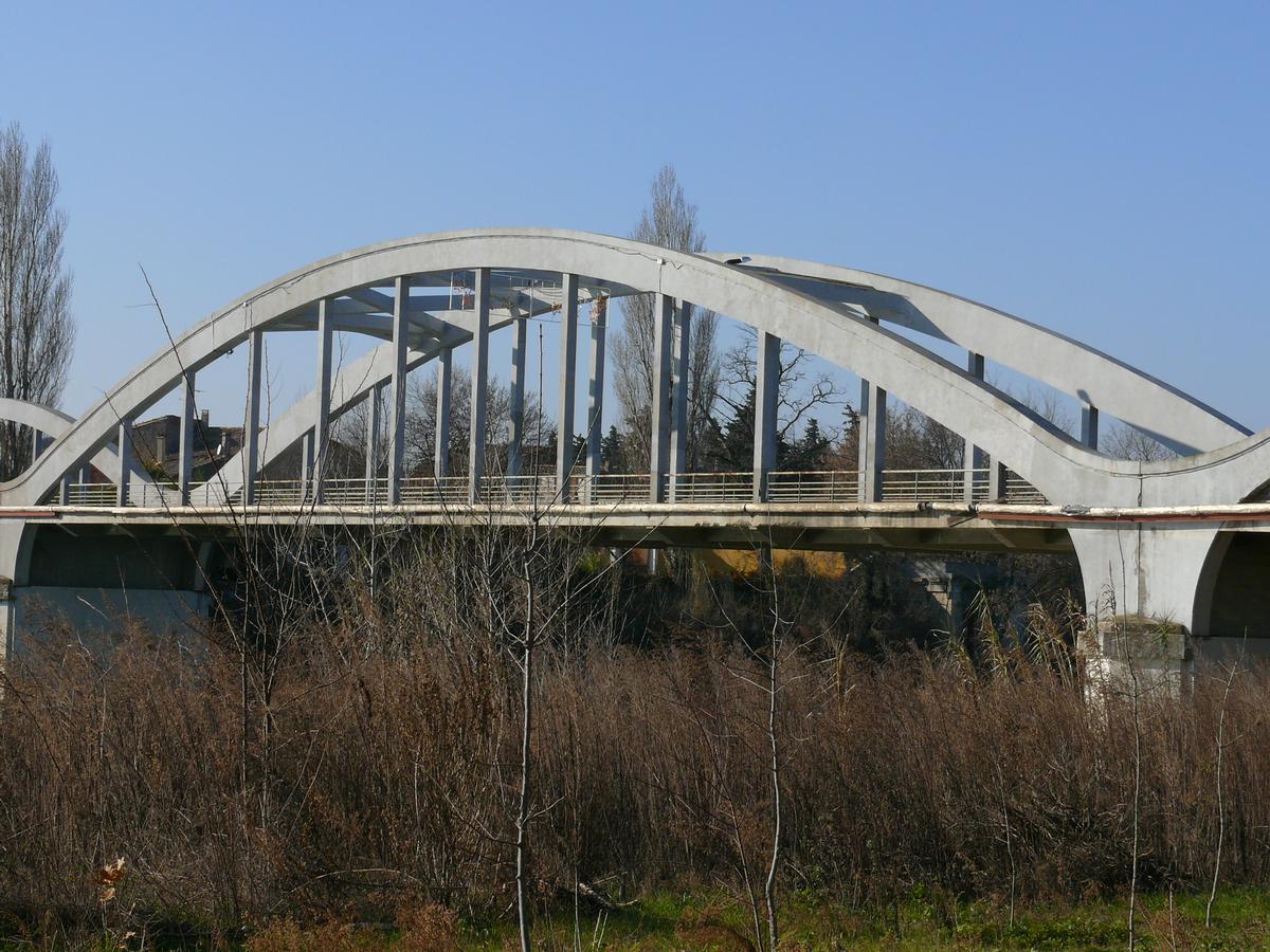 Brücke in Montfrin 