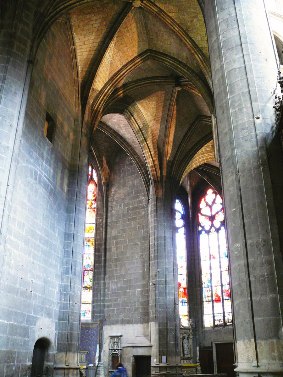 Auch - Cathédrale Sainte-Marie - Nef - Déambulatoire et chapelles 