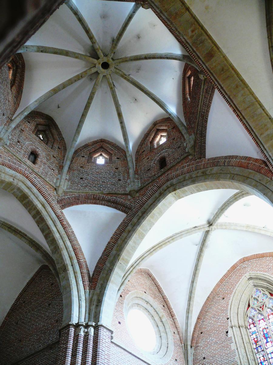 Simorre - Eglise Notre-Dame - Coupole de la croisée du transept 