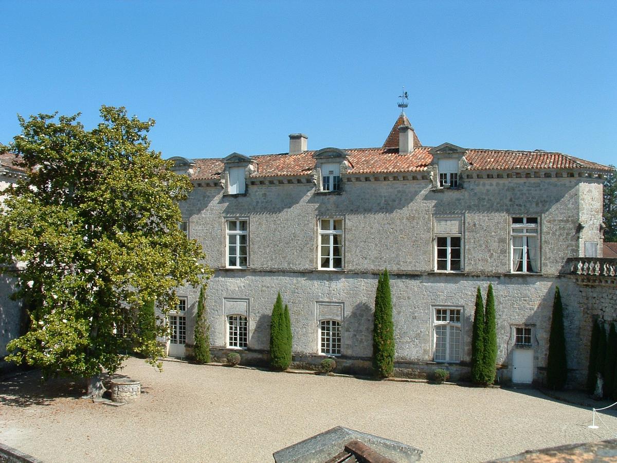 Château de Cazeneuve 