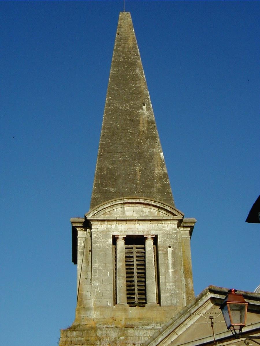 Kirche, Givry
Glockenturm 