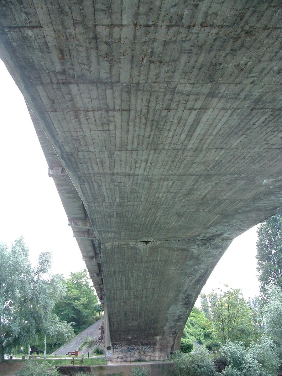 Eisenbahnbrücke über die Marne in Noisy-le-Grand 