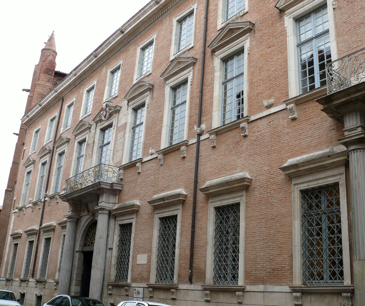 Toulouse - Hôtel des chevaliers de Saint-Jean-de-Jérusalem - Façade sur la rue de la Dalbade du corps de logis construit entre 1668 et 1680 