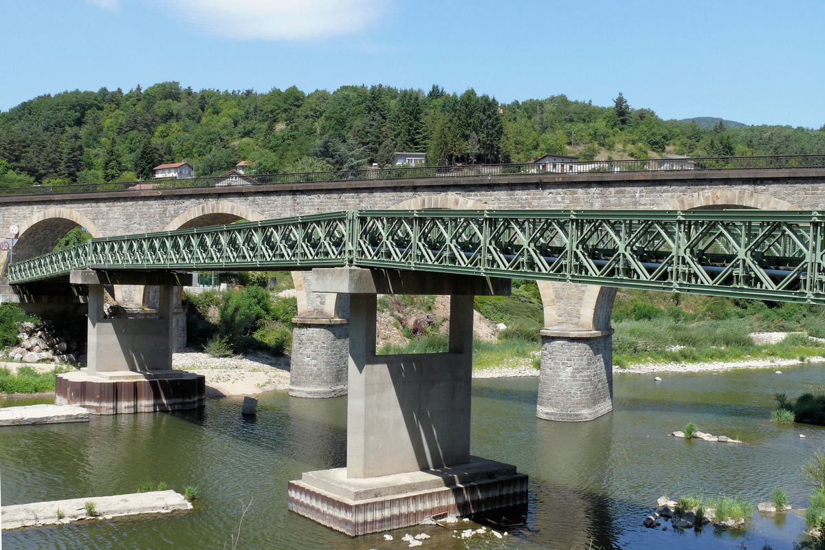Pont Bailey de Chamalières-sur-Loire (CD35) et viaduc ferroviaire (ligne de Firminy au Puy-en-Velay) 