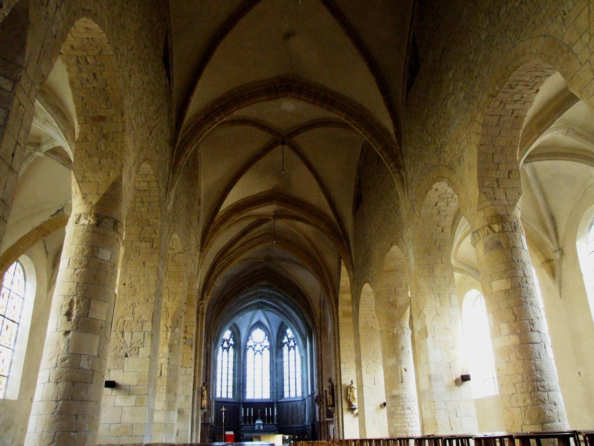 Faverney - Ancienne église abbatiale Notre-Dame - Nef 