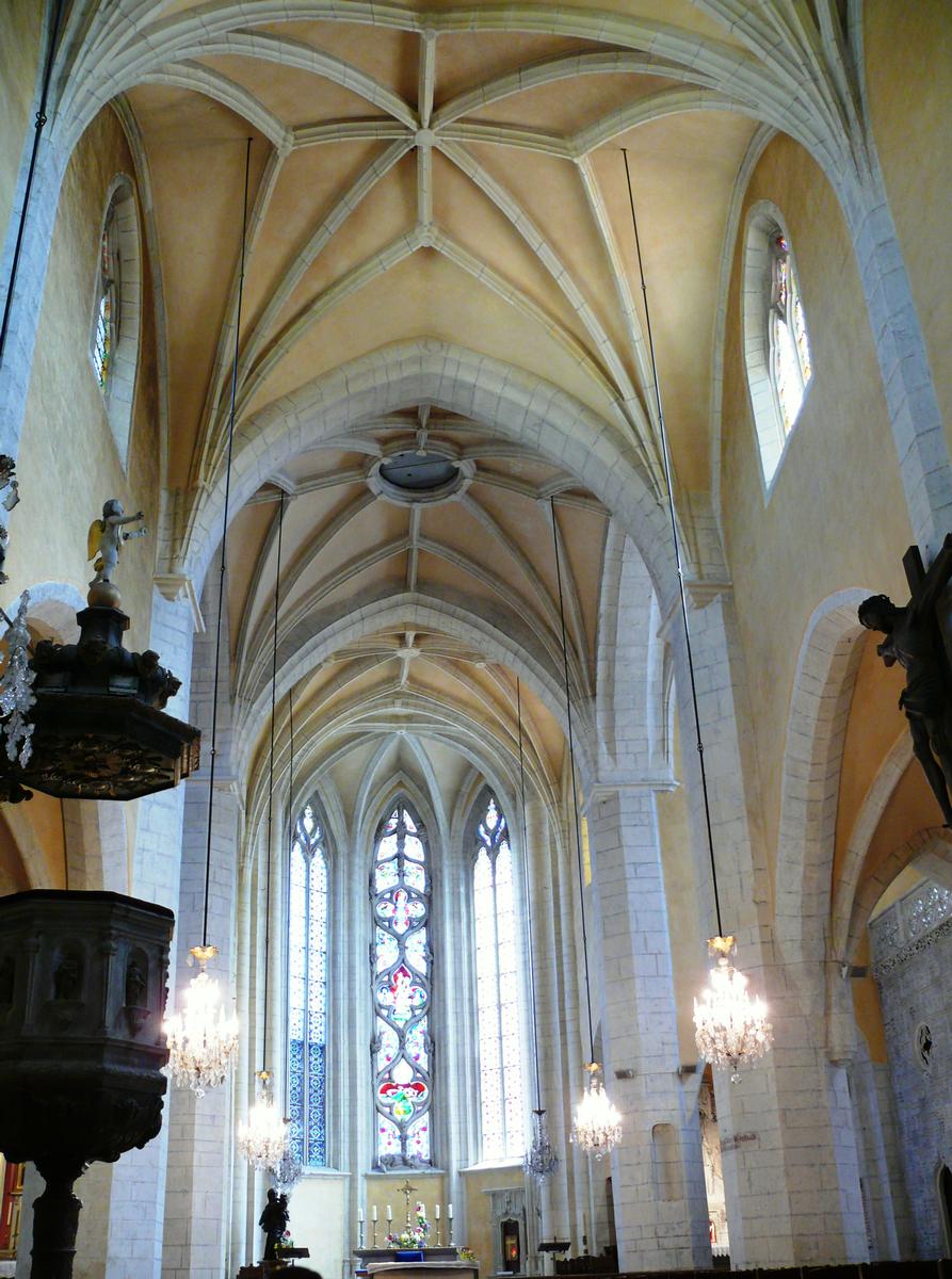Gray - Basilique Notre-Dame - Nef 