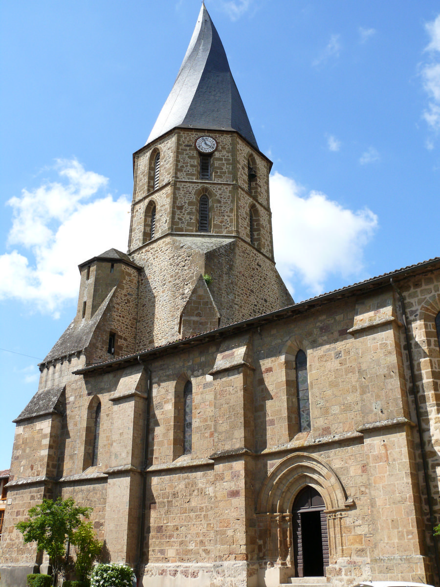 Rochechouart: Eglise Saint-Sauveur 