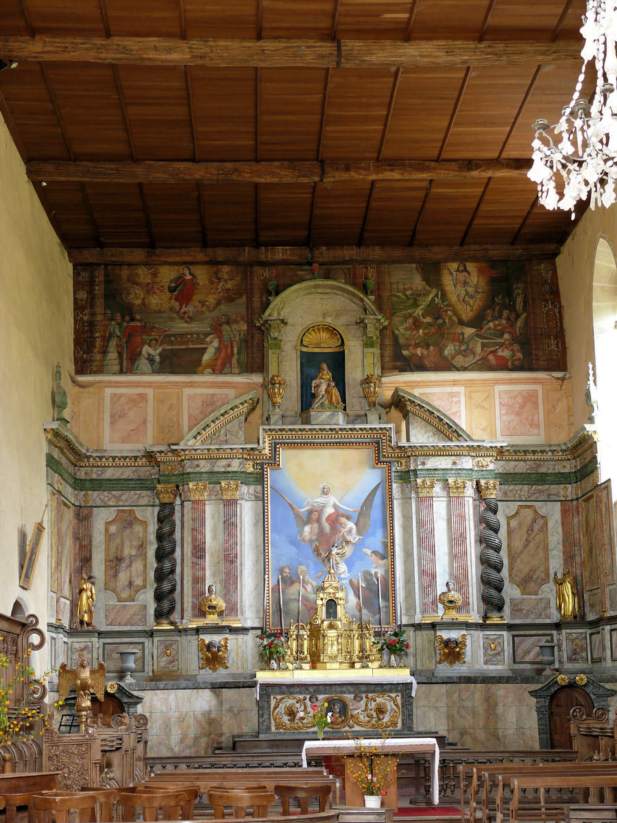 Fiche média no. 139077 Eglise de Mortemart (ancienne chapelle du couvent des Augustins) - Maître autel daté de 1651. Le tableau central représente l'Assomption de la Vierge