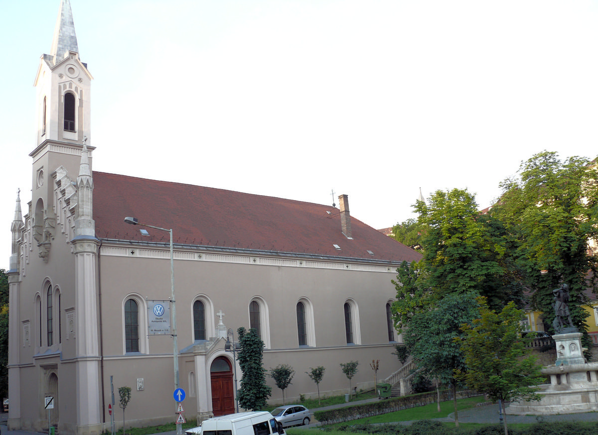 Budapest - Église des Capucins et Corvin tér 