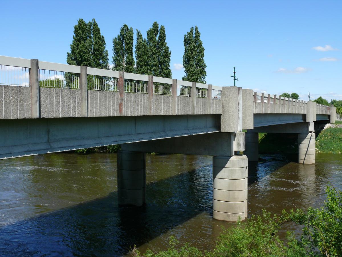 Descartes et Buxeuil - Pont Michel-Debré 