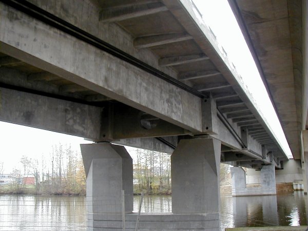 Second bridge at Jonches 