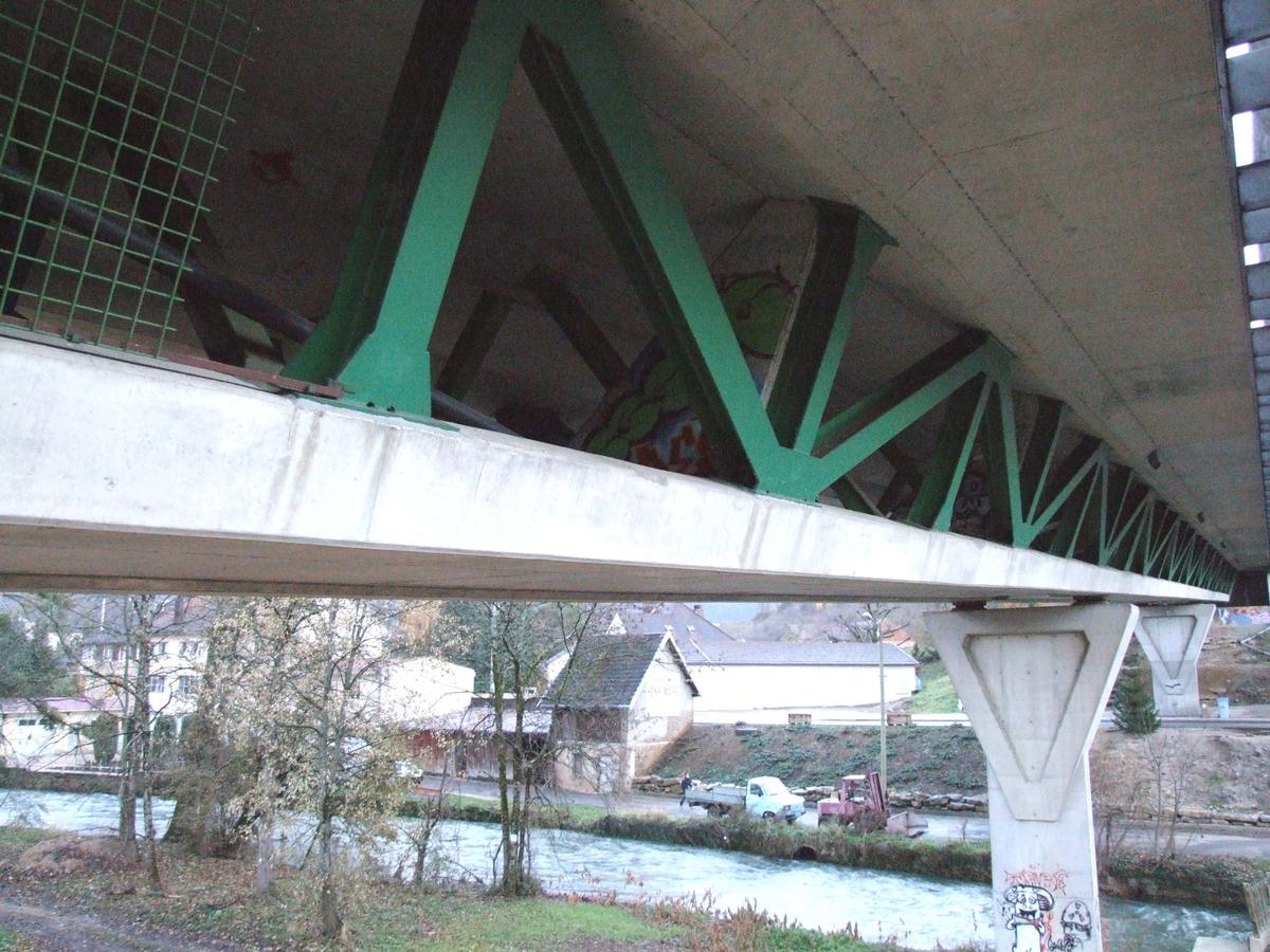 Arbois - RN83 - Pont sur la Cuisance 