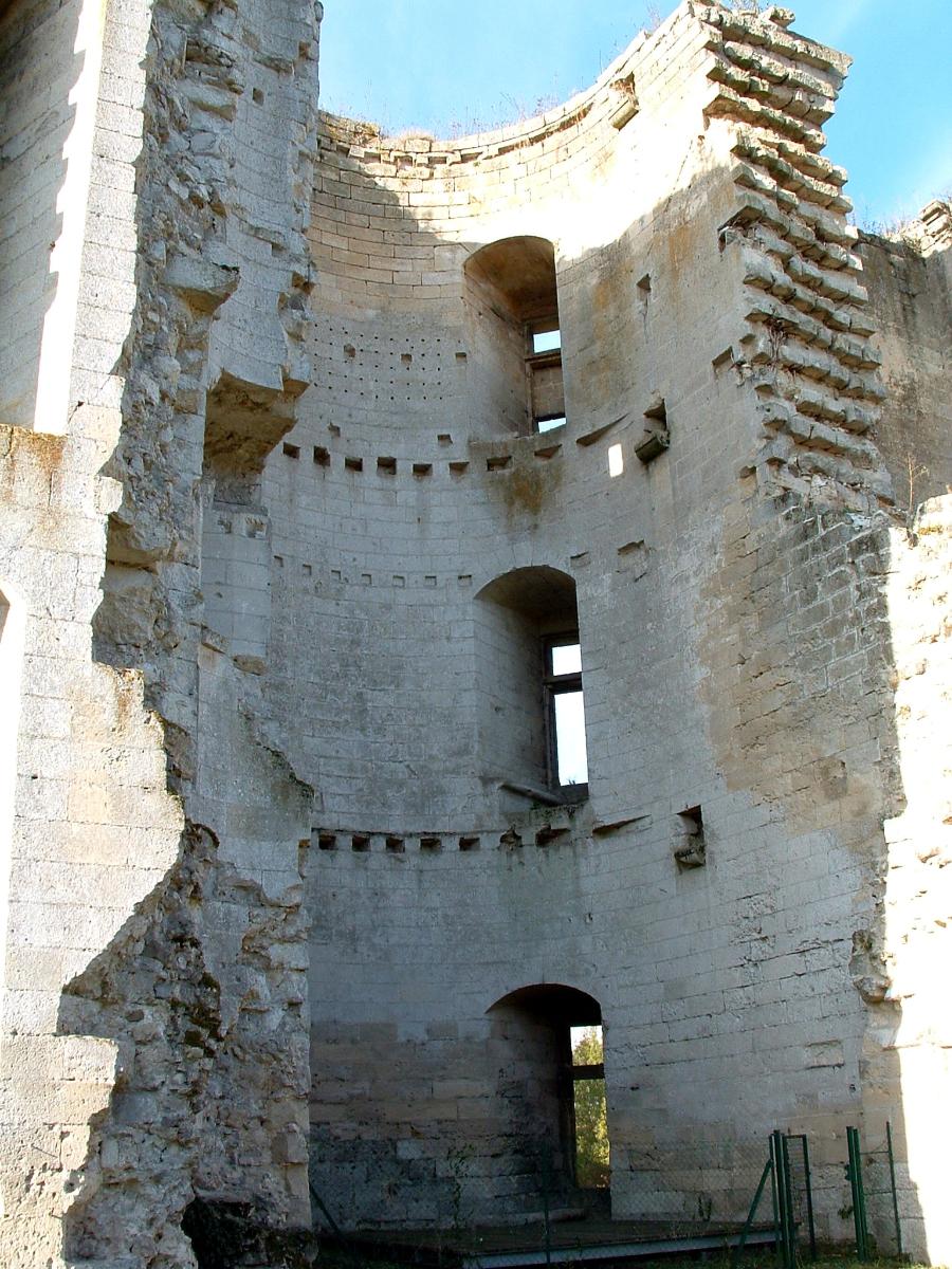 Château de La Ferté-MilonTour démantelée 