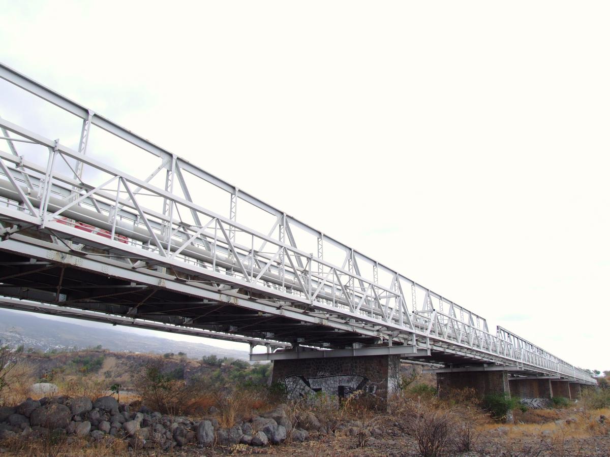 RN1 - Pont de la rivière des Galets 