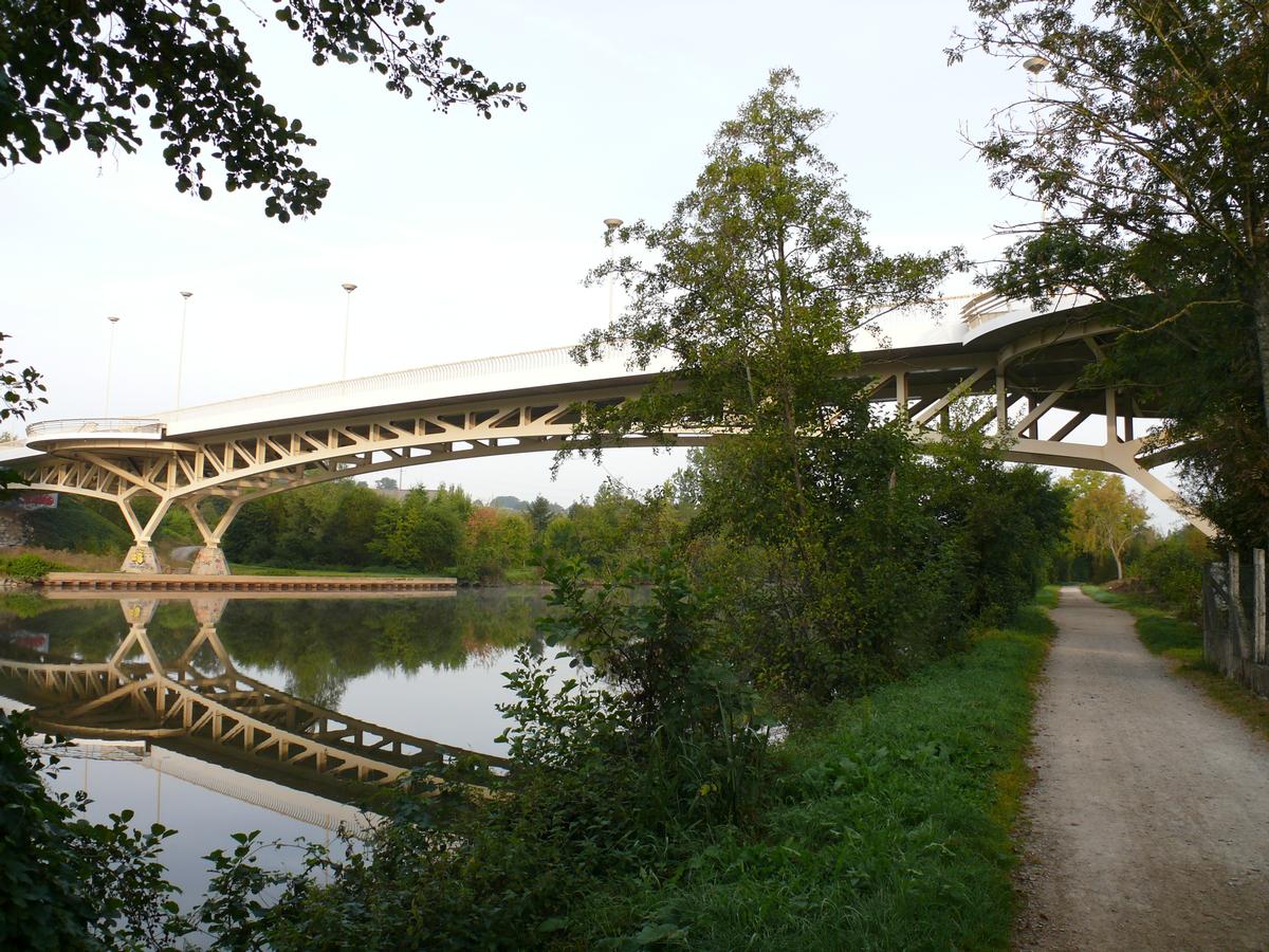Laval - Pont de Saint-Pritz 