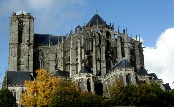 Cathédrale Saint-Julien du Mans.Chevet, transept et tour sud 