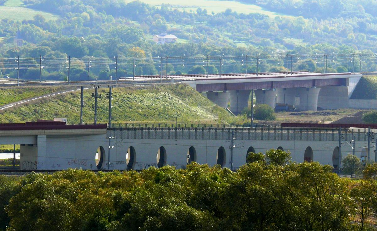 TGV Ost/Europa - Moselflutbrücke mit Anschlußbauwerk zur Eisenbahnstrecke Metz-Nancy 