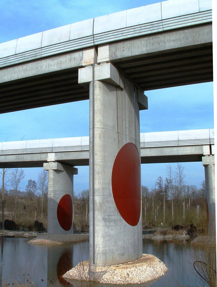 Junction Bridge between TGV East-Europe and TGV Eastern Junction 