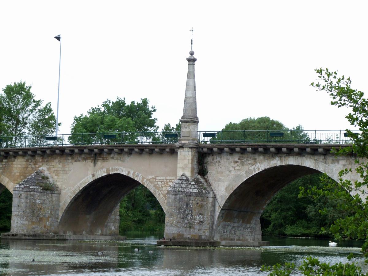Saint-Hilaire-Saint-Mesmin - Pont Saint-Nicolas 