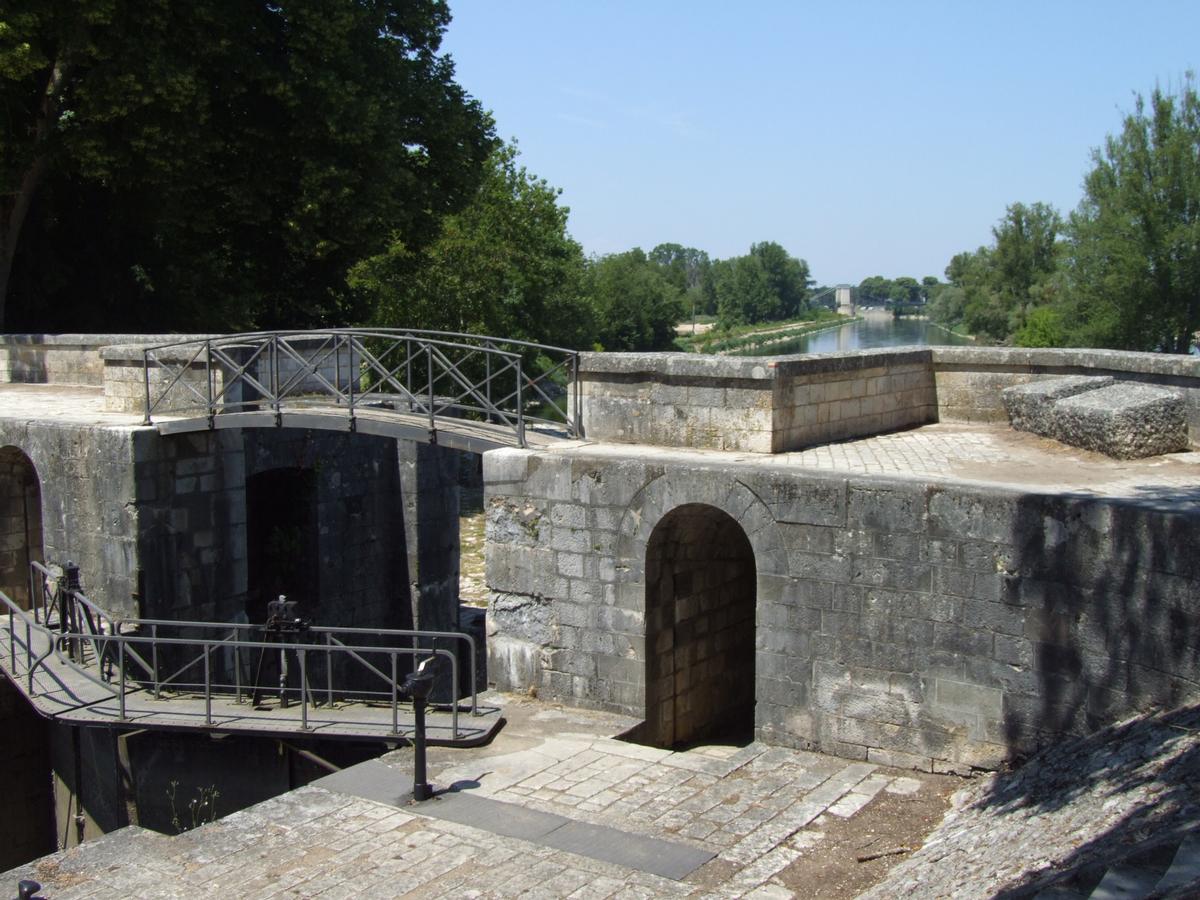 Canal latéral à la Loire - Châtillon-sur-Loire - Ecluse de Mantelot - Porte aval 